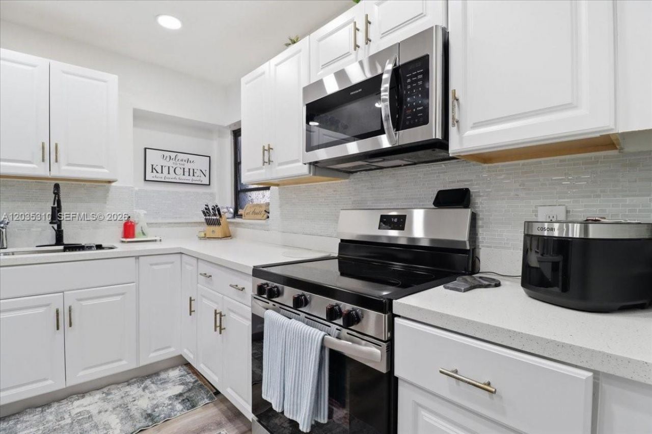 7551 Polk St , Hollywood, FL 33024 Photo