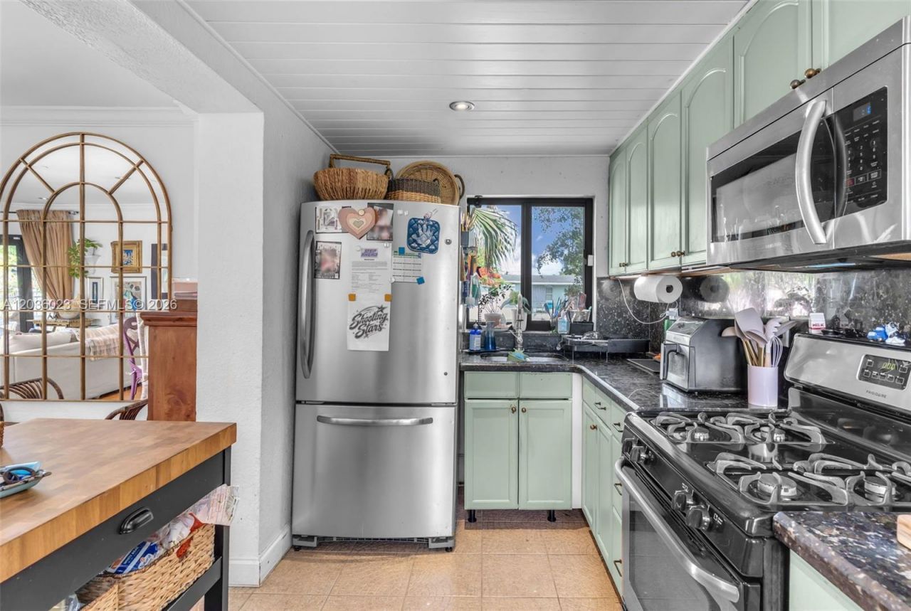 Please Call For Address, Miami, FL 33155 Photo