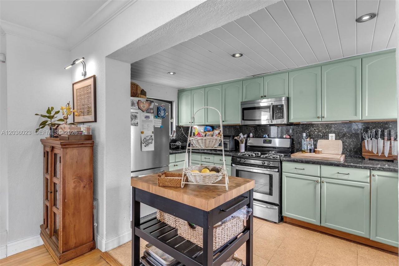 Please Call For Address, Miami, FL 33155 Photo