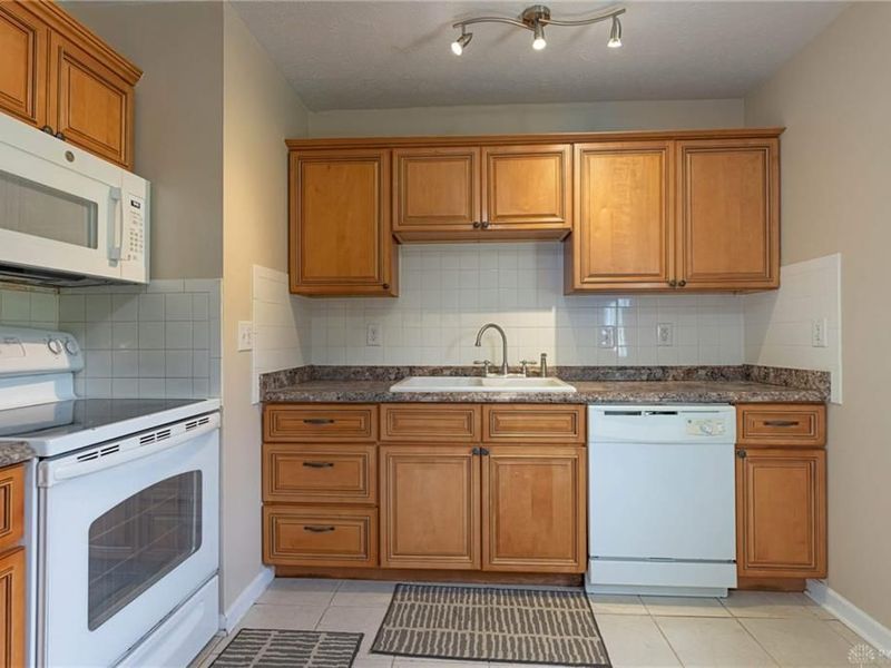7905 Wescott Avenue, Mad River Township, OH 45324 Photo 10