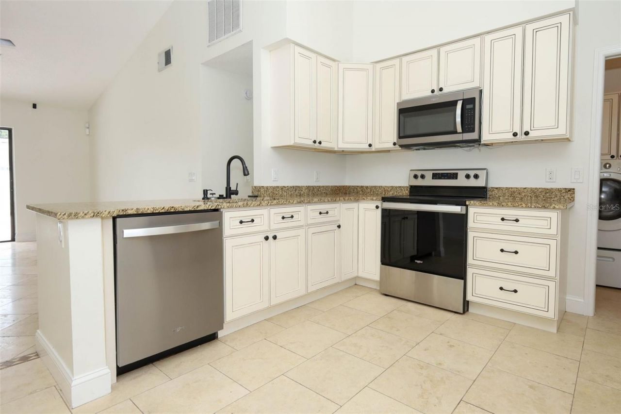 9110 Palm Tree Drive, Windermere, FL 34786 Photo