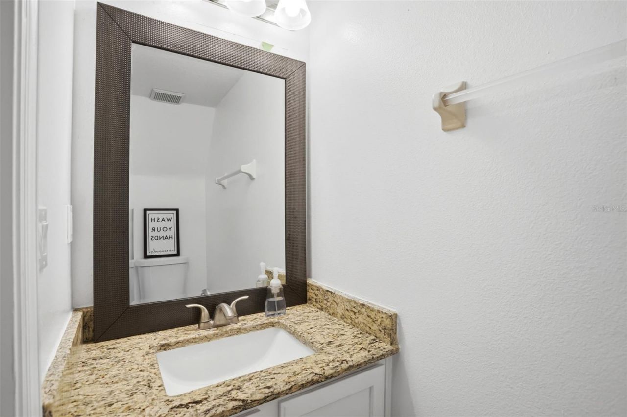 4114 Forest Island Drive, Orlando, FL 32826 Photo