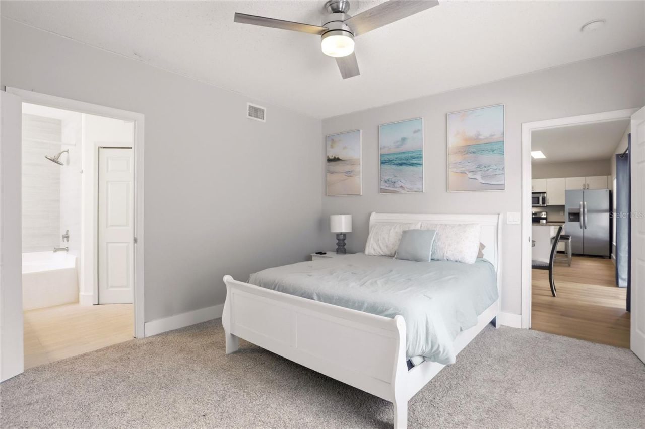 4114 Forest Island Drive, Orlando, FL 32826 Photo
