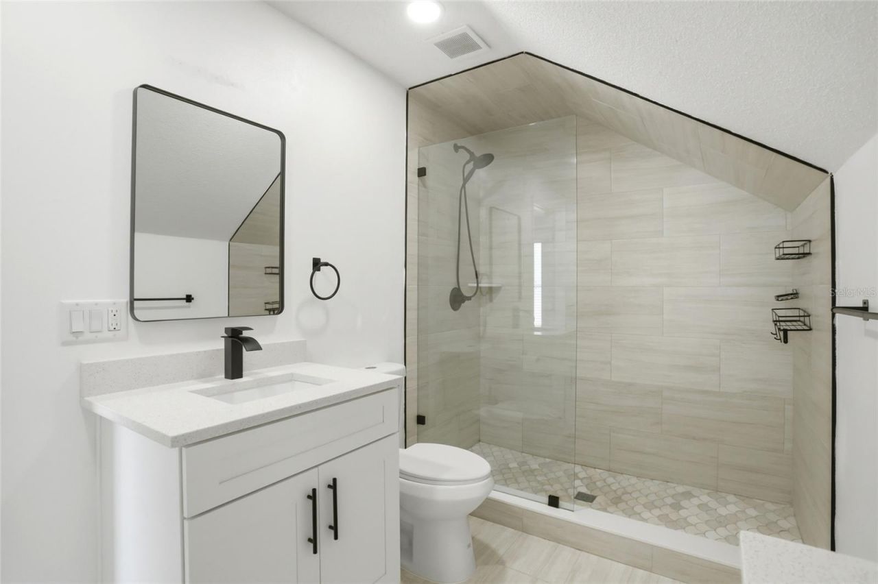 4114 Forest Island Drive, Orlando, FL 32826 Photo