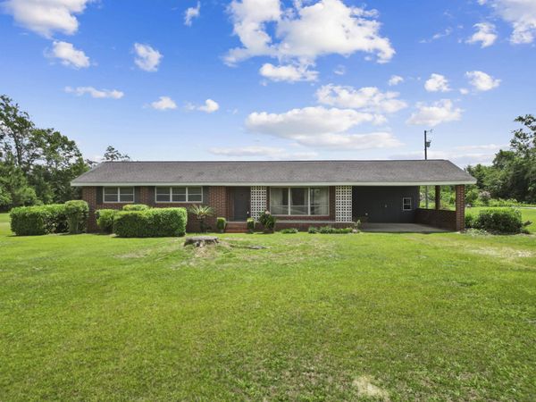 19395 SW Matthew Wood Road , Blountstown, FL 32424