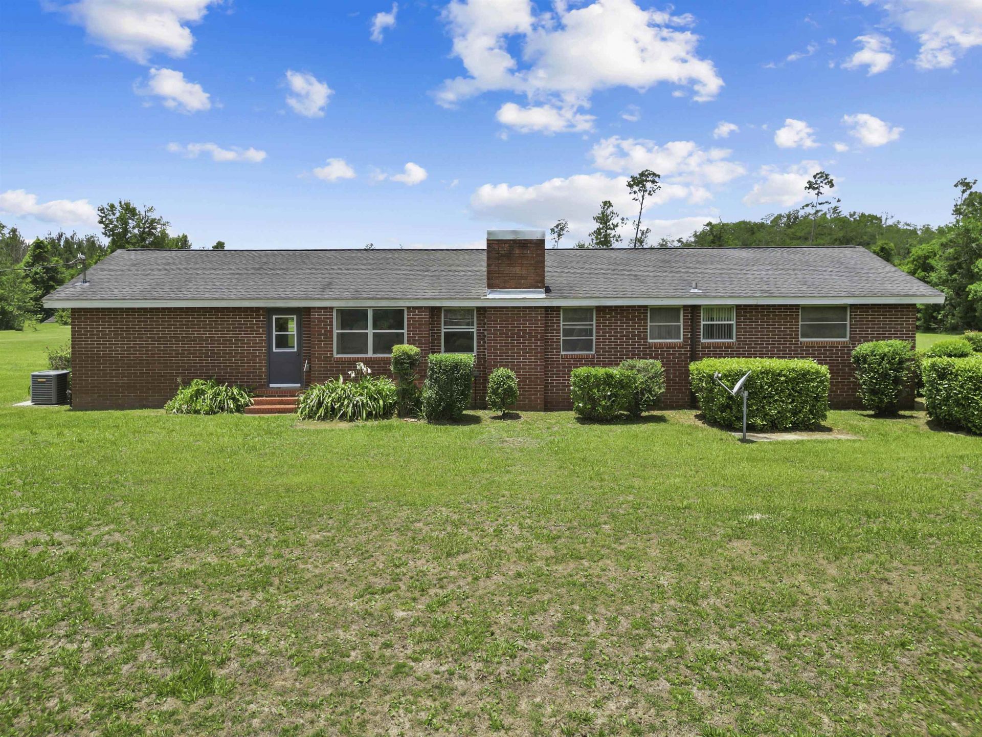 19395 SW Matthew Wood Road , Blountstown, FL 32424 Photo
