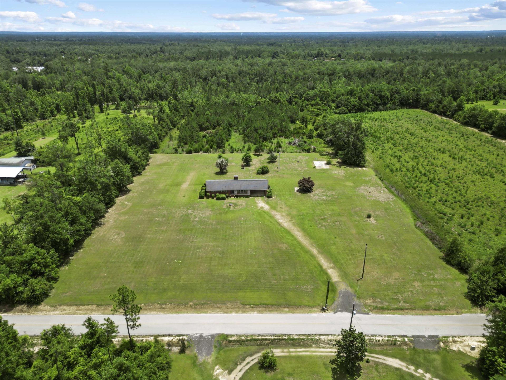19395 SW Matthew Wood Road , Blountstown, FL 32424 Photo