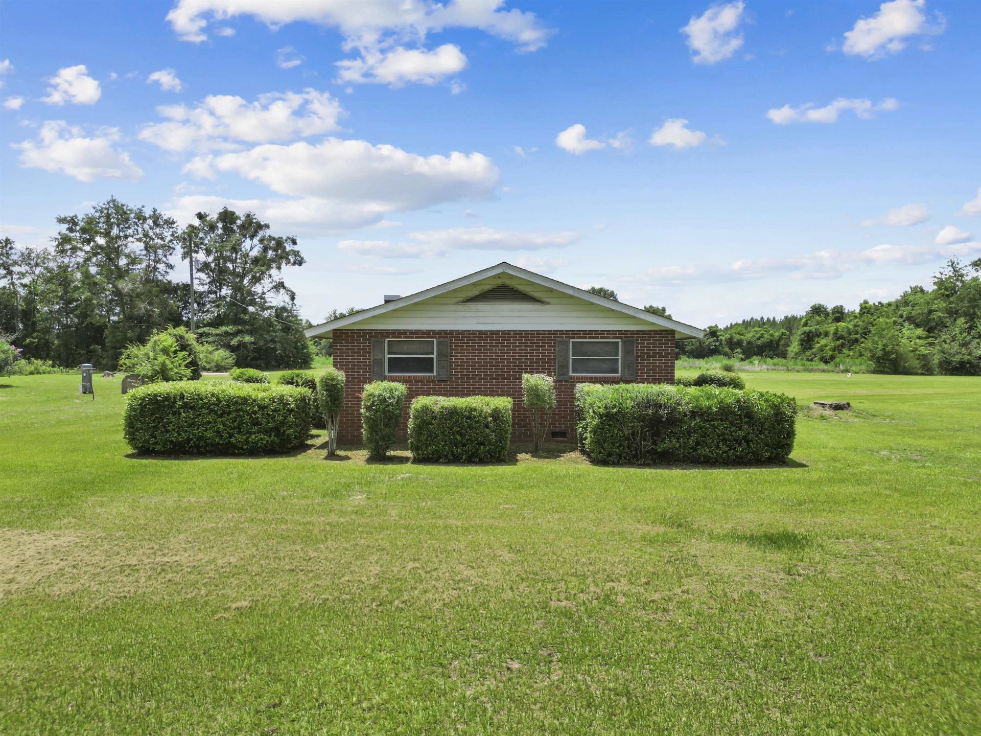 19395 SW Matthew Wood Road , Blountstown, FL 32424 Photo