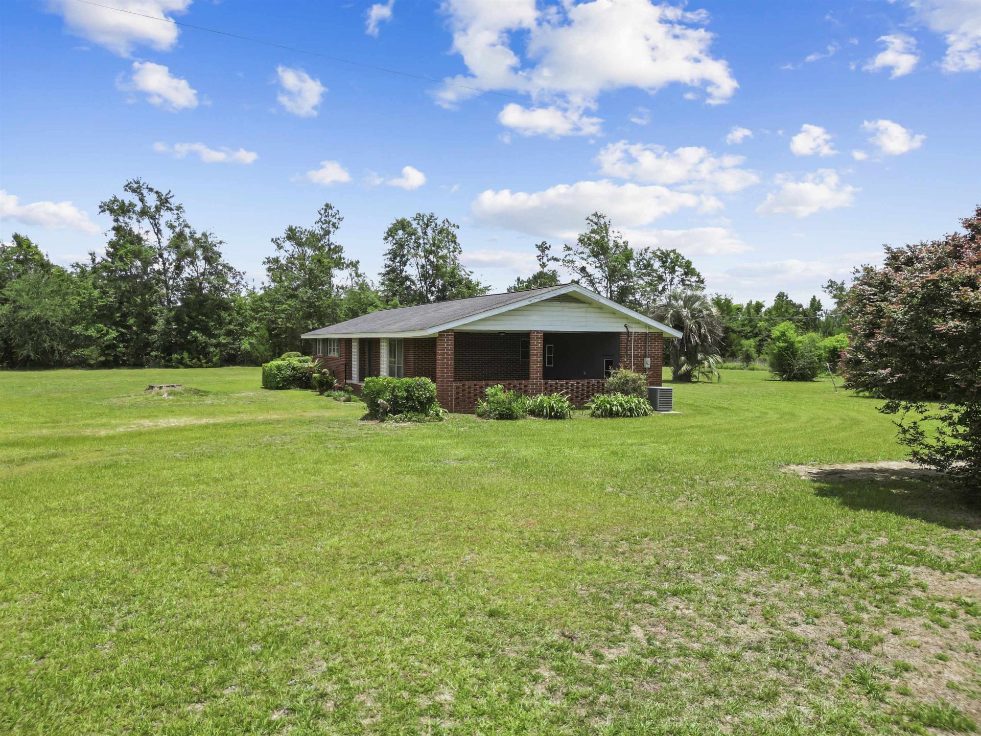 19395 SW Matthew Wood Road , Blountstown, FL 32424 Photo