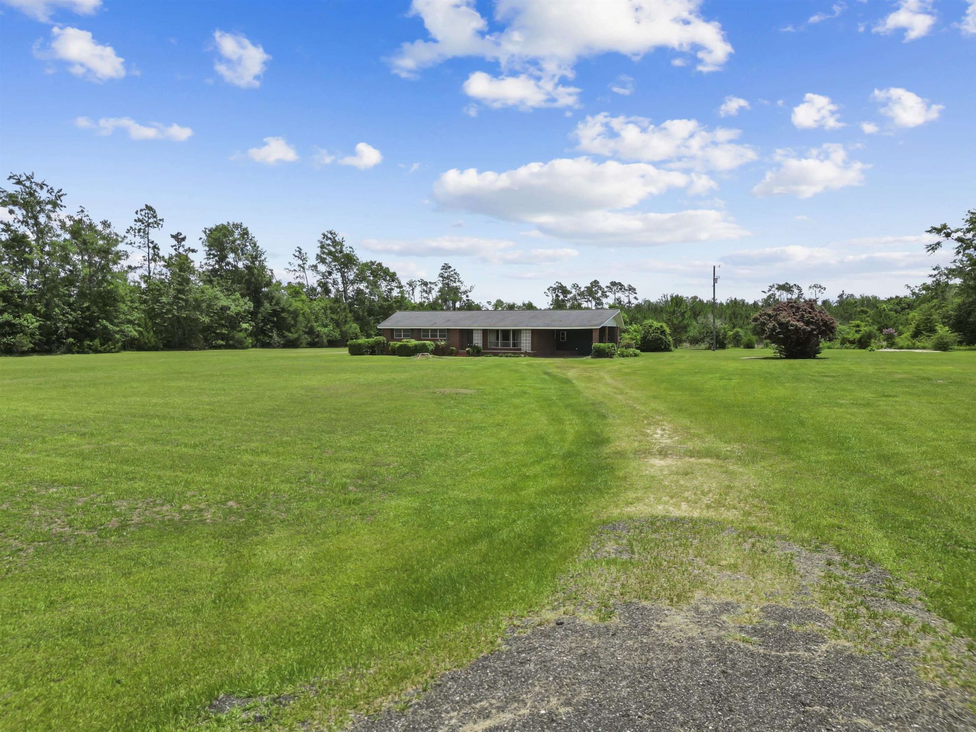 19395 SW Matthew Wood Road , Blountstown, FL 32424 Photo