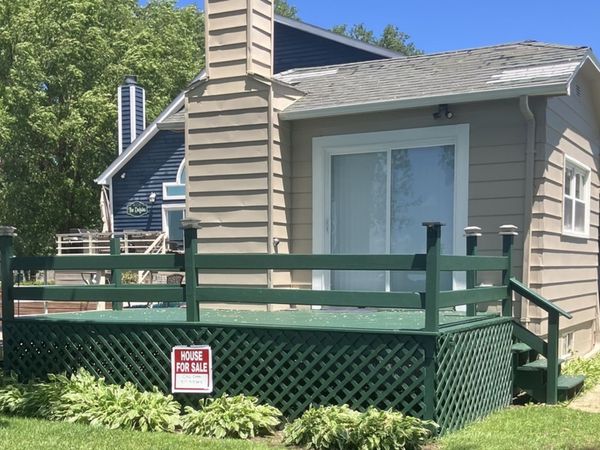 204 Eagle Point Road , Fox Lake, IL 60020
