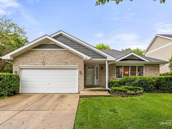 308 Chesapeake Lane , Bloomingdale, IL 60108