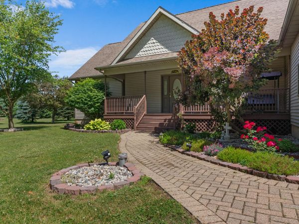 1016 Lukesport Road, Quincy, MI 49082