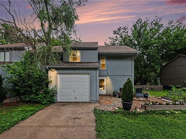 3888 SW HARBOR Drive, Lee's Summit, MO 64082
