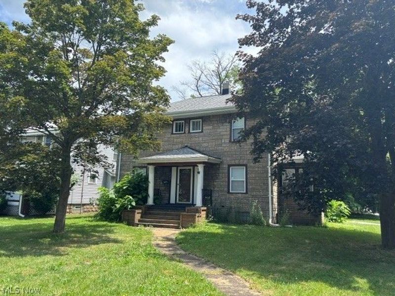 405 Oak Knoll SE, Warren, OH 44483 Photo 3