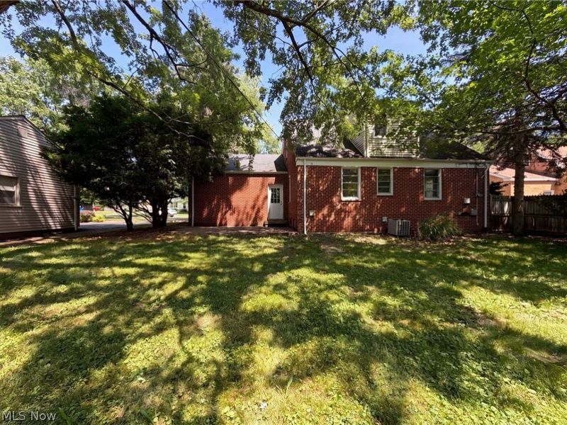 1384 Ford Road, Cleveland, OH 44124 Photo 21