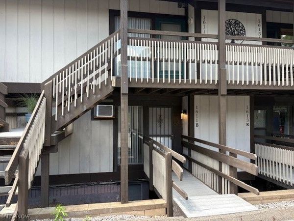 1611 Treetop Trail , Unit B, Akron, OH 44313