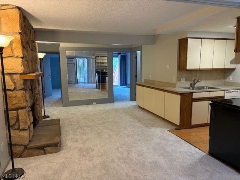 1611 Treetop Trail, Unit B, Akron, OH 44313 Photo 3