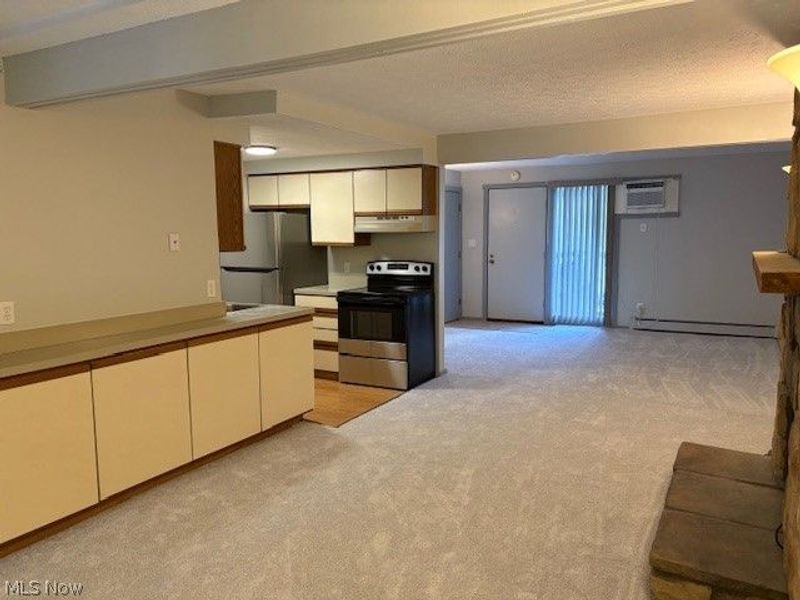 1611 Treetop Trail, Unit B, Akron, OH 44313 Photo 8