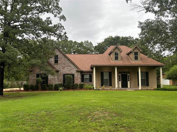 297 Old Palmetto Road , Benton, LA 71006