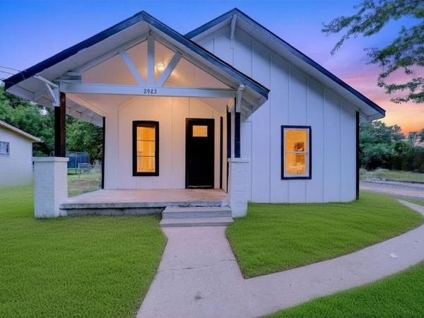 2923 Walnut Street, Greenville, TX 75401