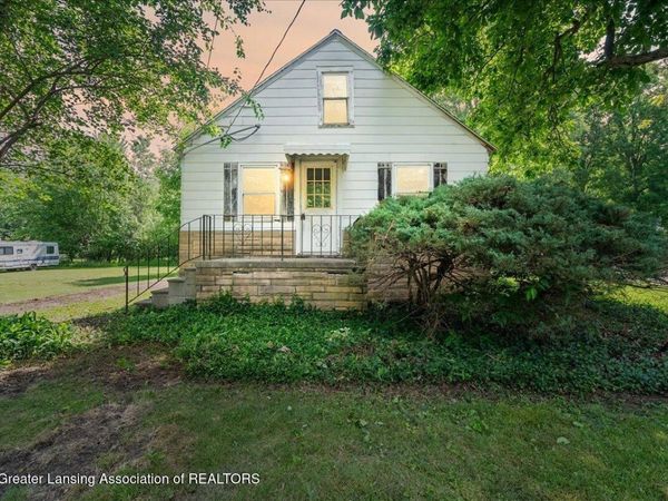 6307 Gardenia Avenue, Lansing, MI 48911