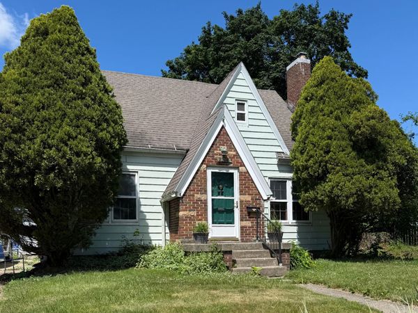 2508 S Harding Avenue, Lansing, MI 48910