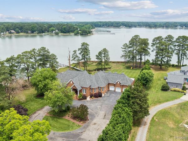 220 Olde Pond Lane , Yorktown, VA 23693