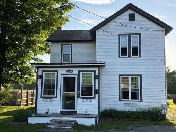 374 South Street, Poultney, VT 05764