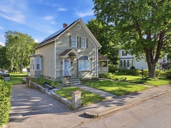 11 Glover St, Southbridge, MA 01550