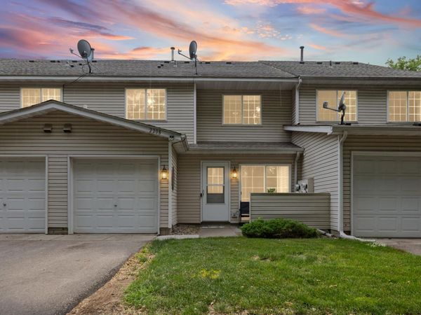 2208 Williams Drive, Burnsville, MN 55337