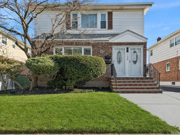 139 Gibson Boulevard , Valley Stream, NY 11581