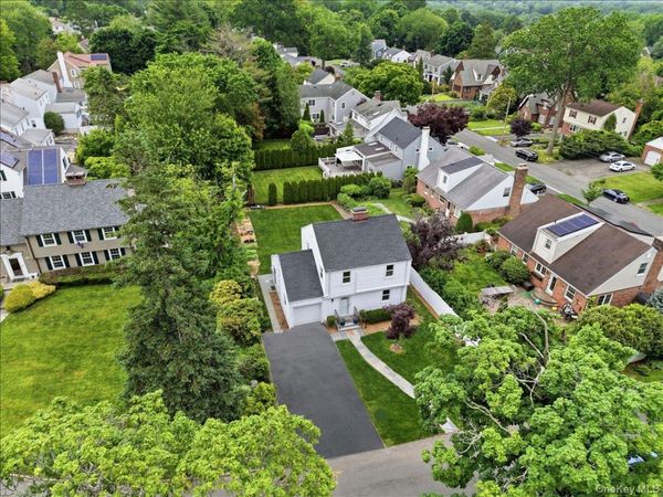 6 Deerfield Avenue, Eastchester, NY 10709