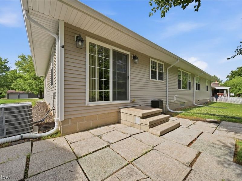 734 Knollwood Drive, Ashtabula, OH 44004 Photo 31