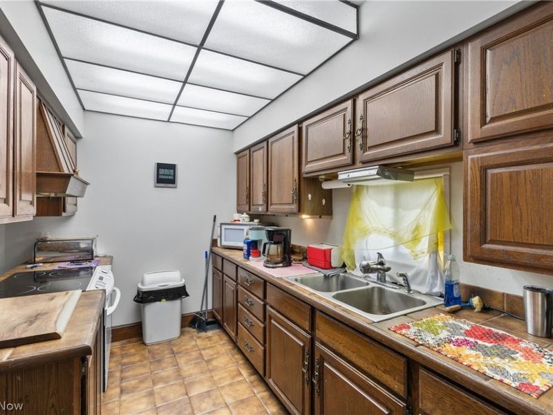 13113 Cleveland Avenue NW, Uniontown, OH 44685 Photo 46