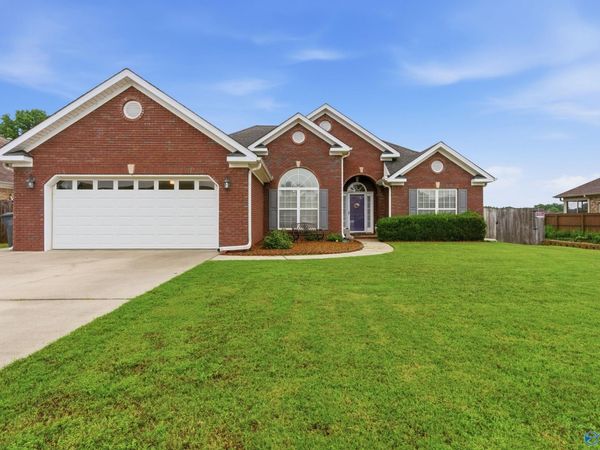 1847 Red Sunset Drive, Decatur, AL 35603