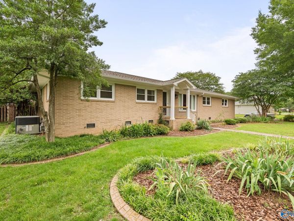1319 Woodmont Avenue SE, Huntsville, AL 35801