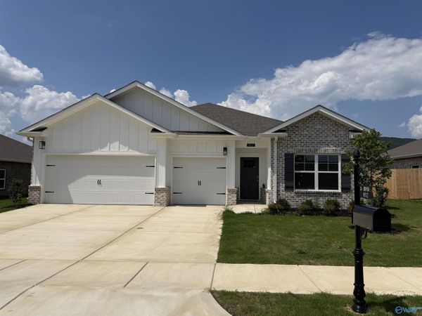 8512 Sophia Nicolle Court, Gurley, AL 35748