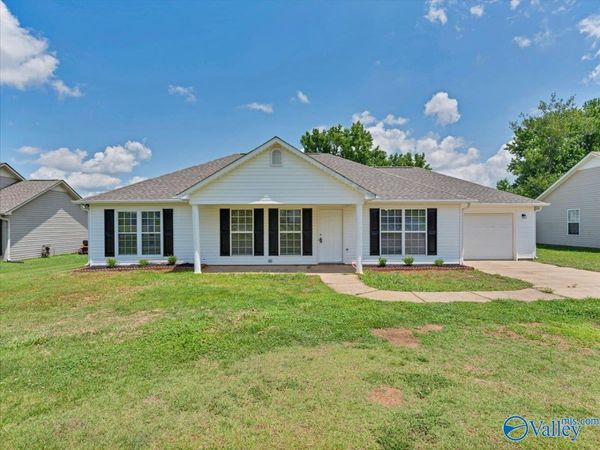 28221 Nuke Whitt Lane, Ardmore, AL 35739