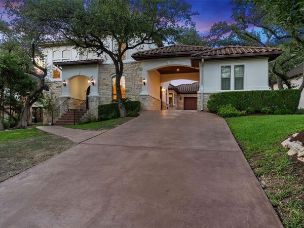 18 Hedgebrook WAY, The Hills, TX 78738