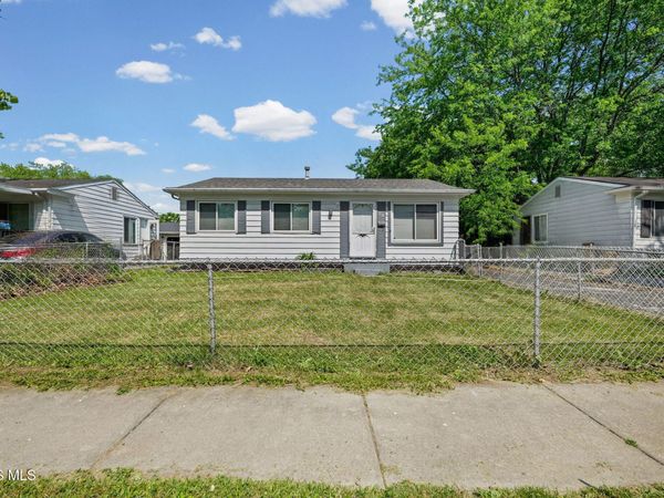 82 San Rafael Avenue , Toledo, OH 43607