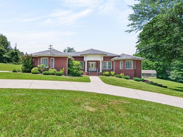 1156 Beam St, Cookeville, TN 38501