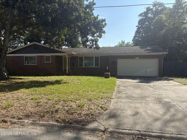 1311 GRANVDIEW Drive, Jacksonville, FL 32211