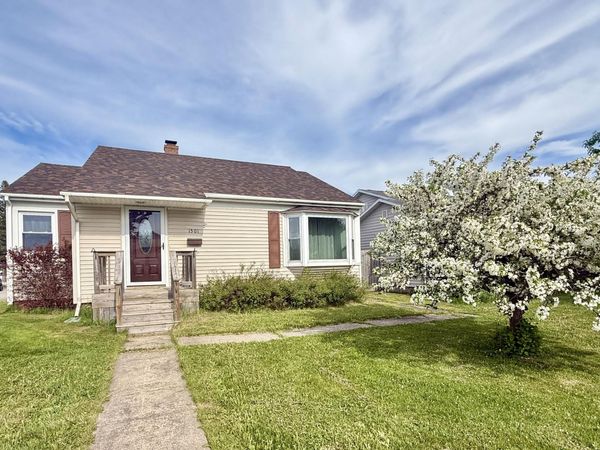 1501 Davitt ST, Sault Ste Marie, MI 49783