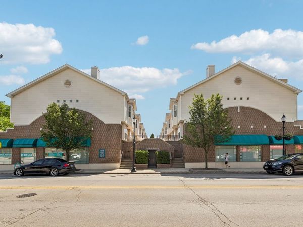 8029 Lincoln Avenue , Skokie, IL 60077
