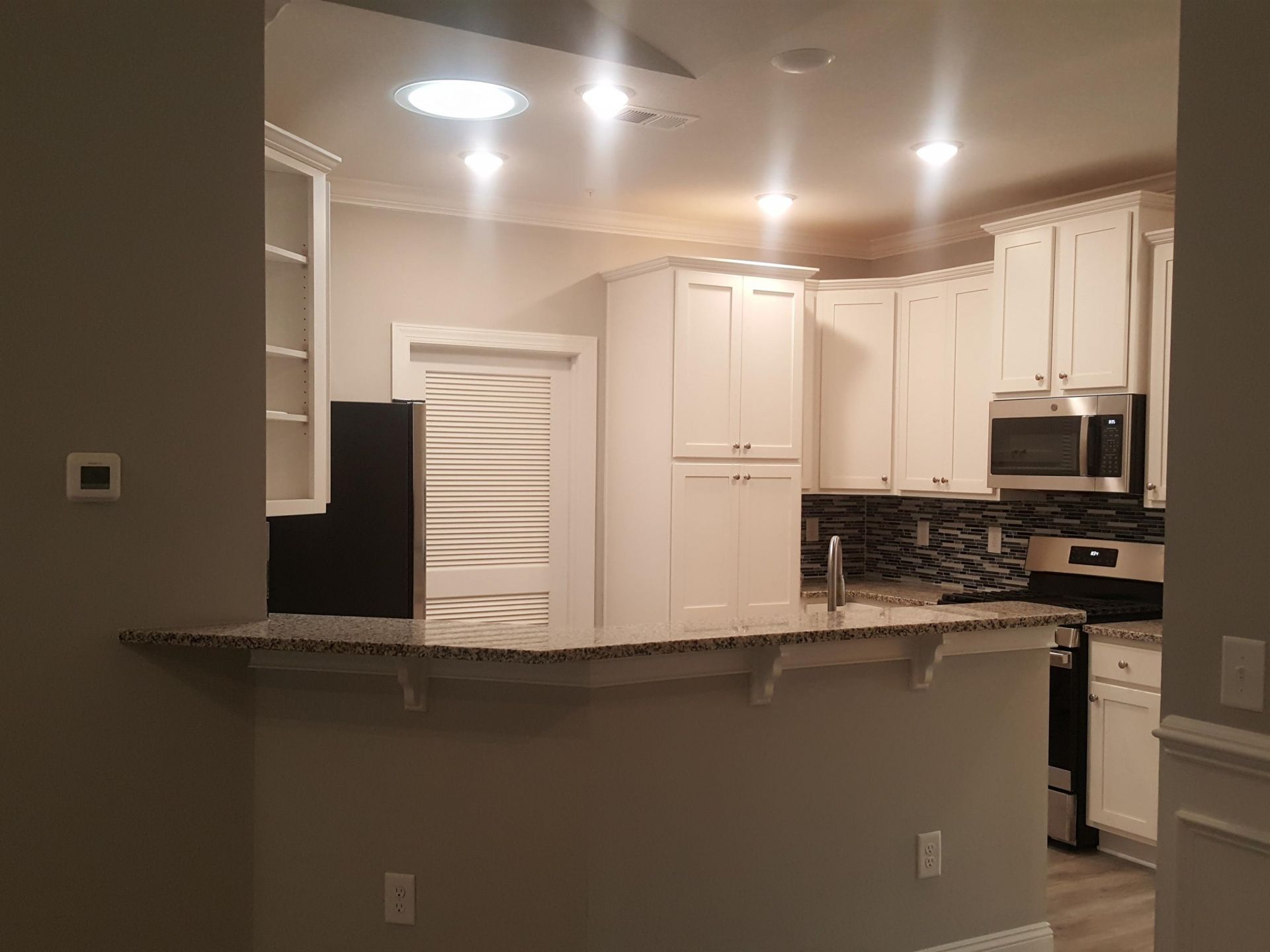 1144 Freeboard St. Photo 30