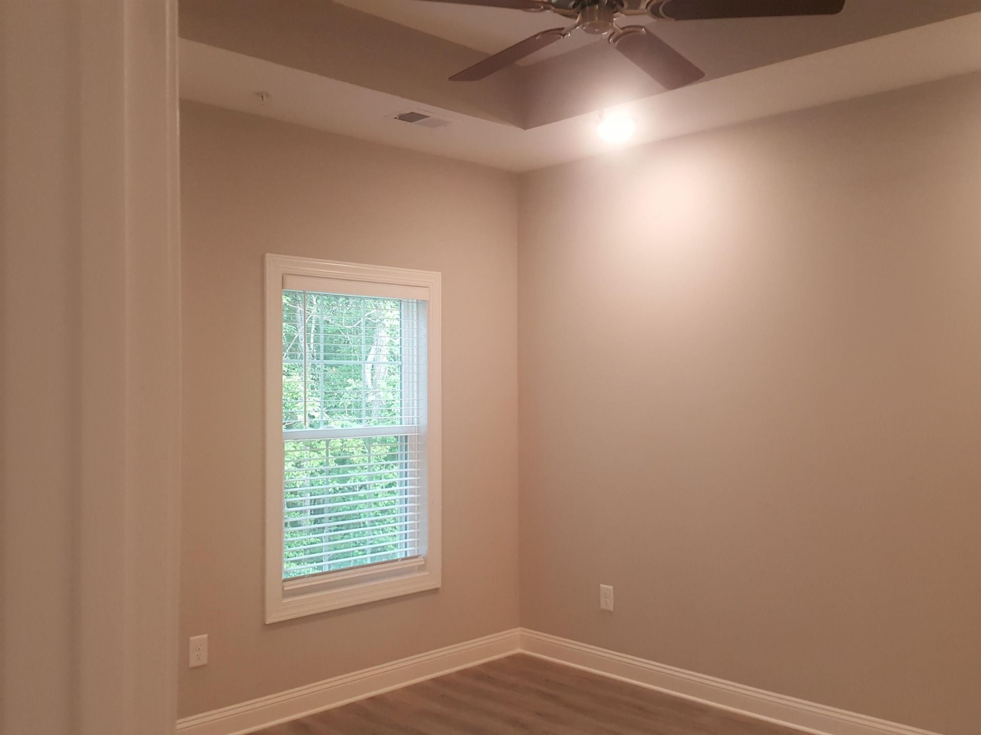 1144 Freeboard St. Photo 35