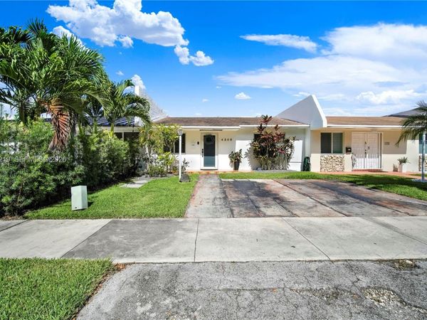 4260 SW 68th Ct , Miami, FL 33155