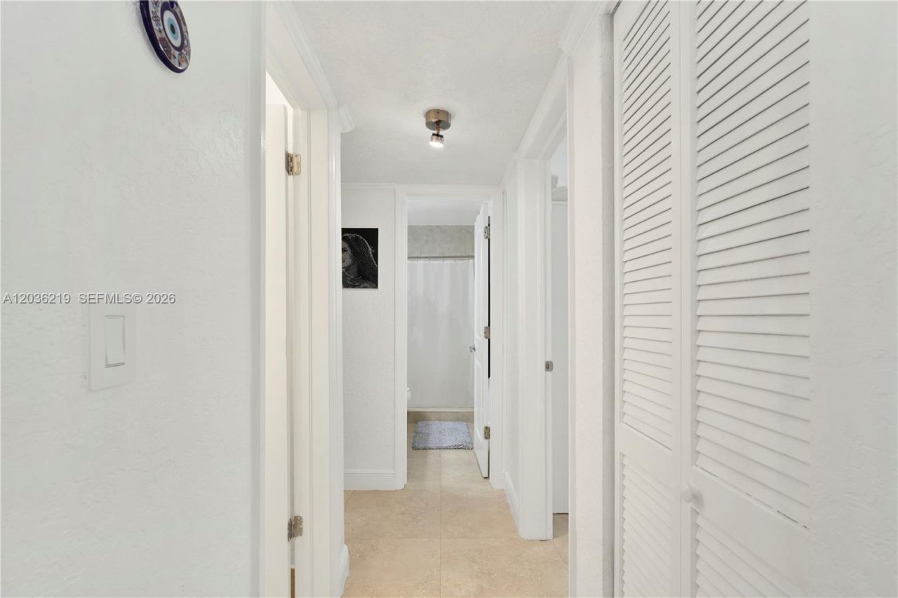 4260 SW 68th Ct, Miami, FL 33155 Photo