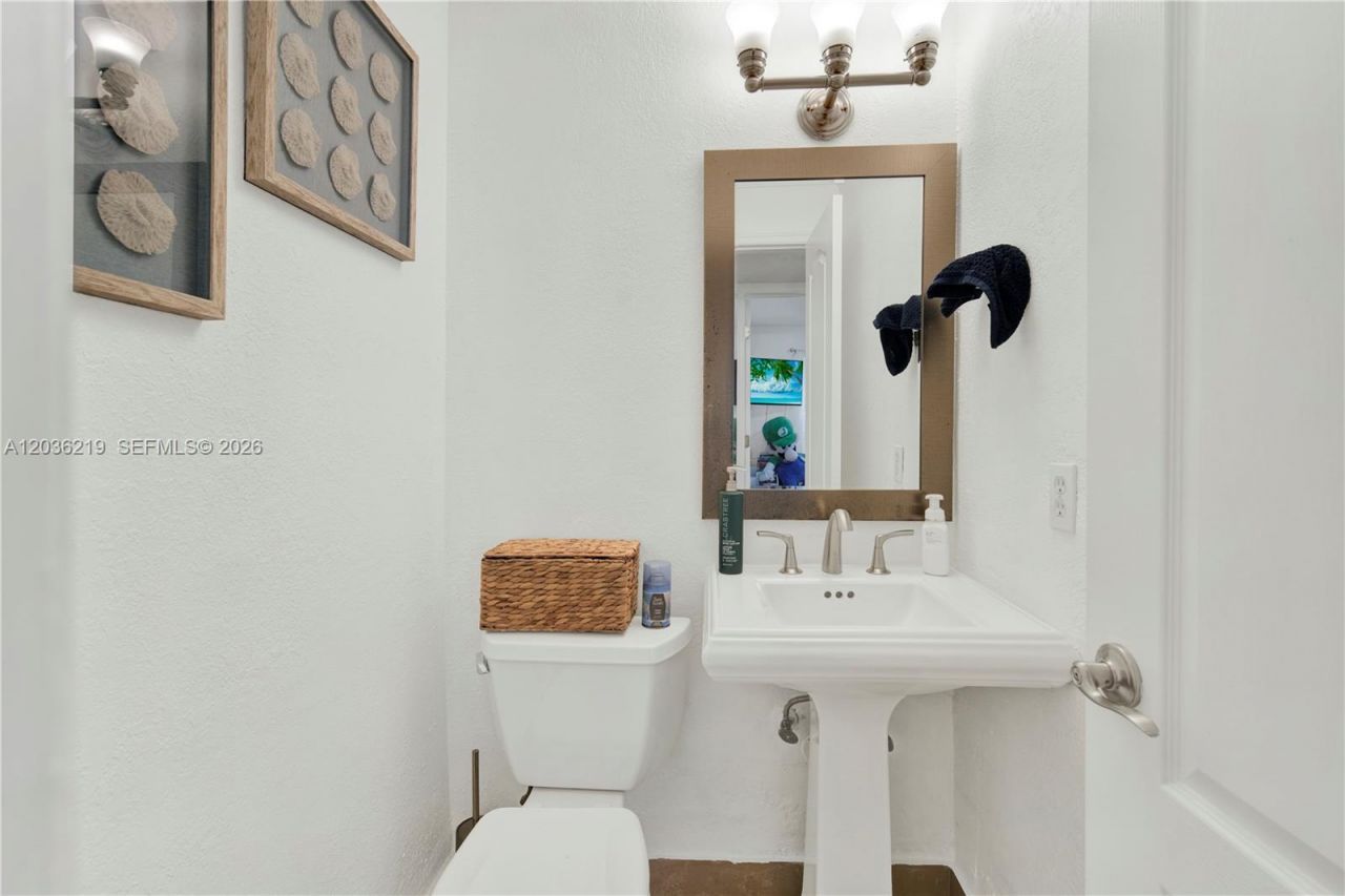4260 SW 68th Ct, Miami, FL 33155 Photo